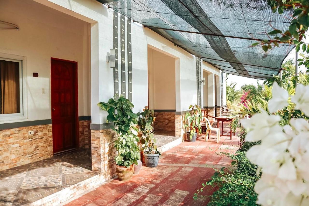 Airport View Hotel Βιγκάν Εξωτερικό φωτογραφία